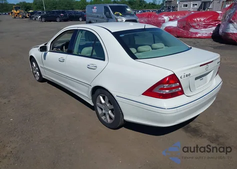 2007 Mercedes-Benz C 280 Luxury 4Matic z USA, uszkodzony, nr VIN WDBRF92H47F891638